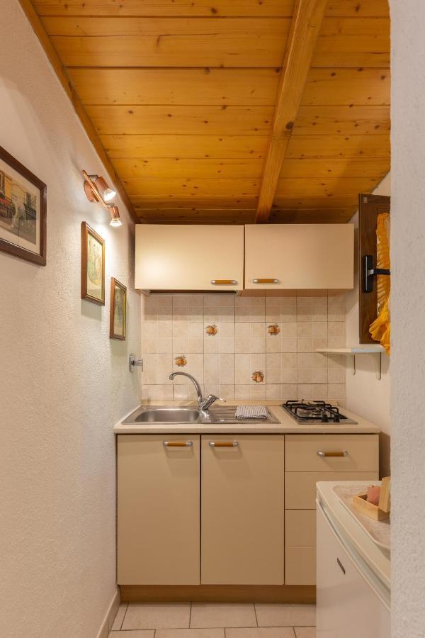 Elbaloves Appartaments Villa 카폴리베리 외부 사진
