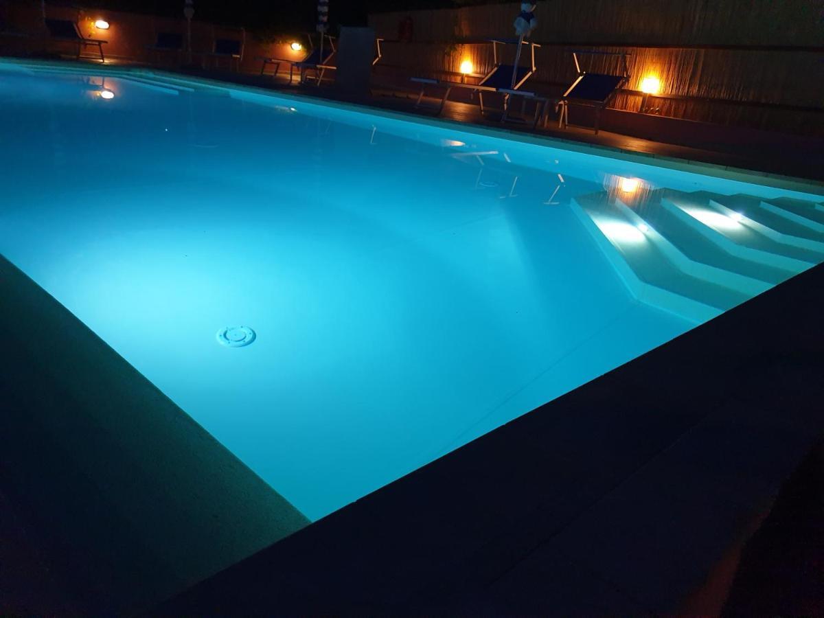 Elbaloves Appartaments Villa 카폴리베리 외부 사진